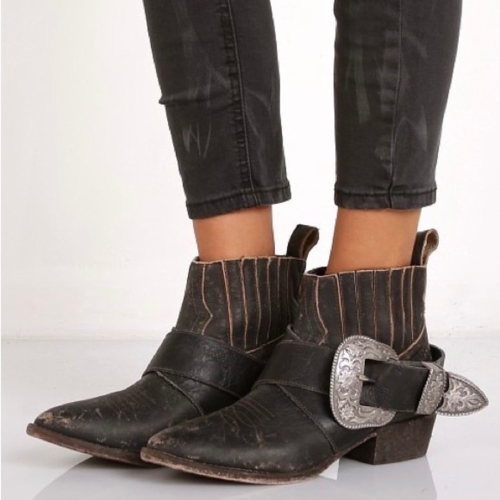 Matisse + Understated Leather - Black Leather Western Biker Boots